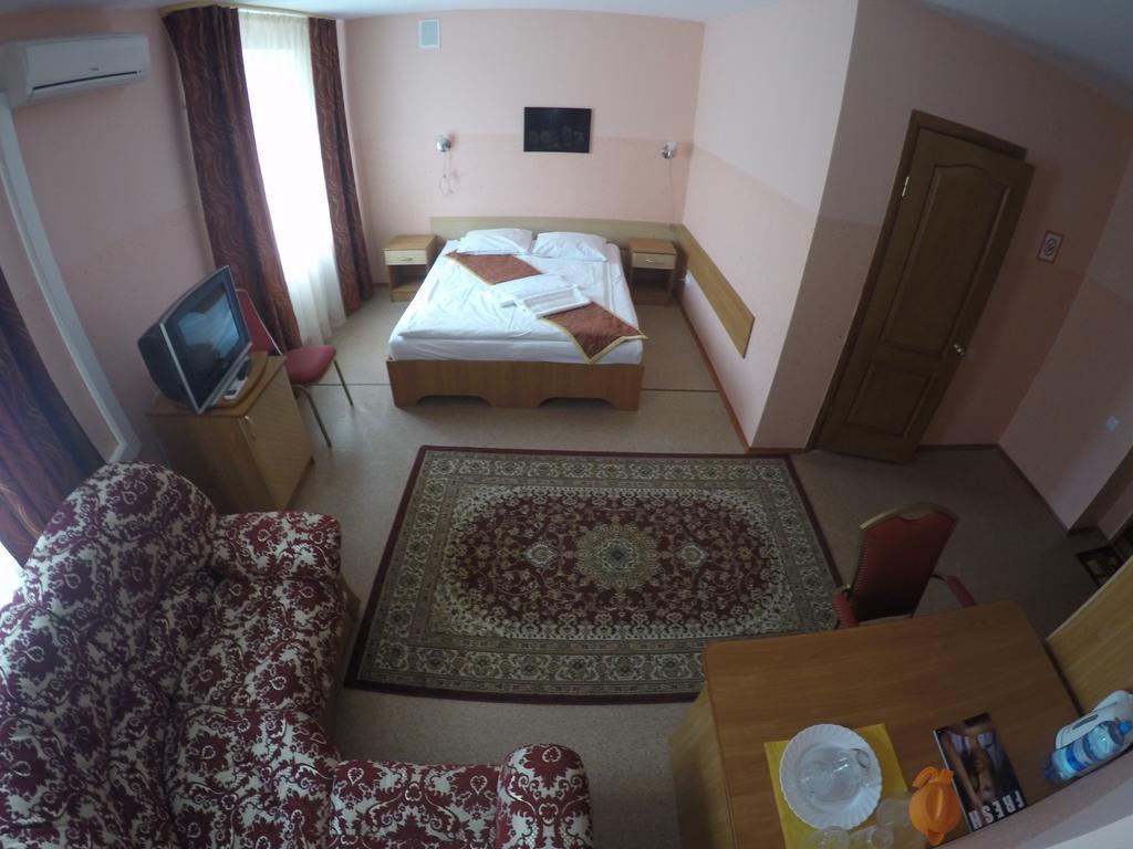 Kurmet Hotel Uralsk Rom bilde