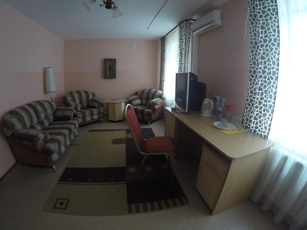Kurmet Hotel Uralsk Rom bilde