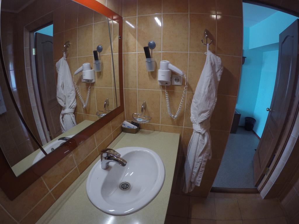 Kurmet Hotel Uralsk Rom bilde