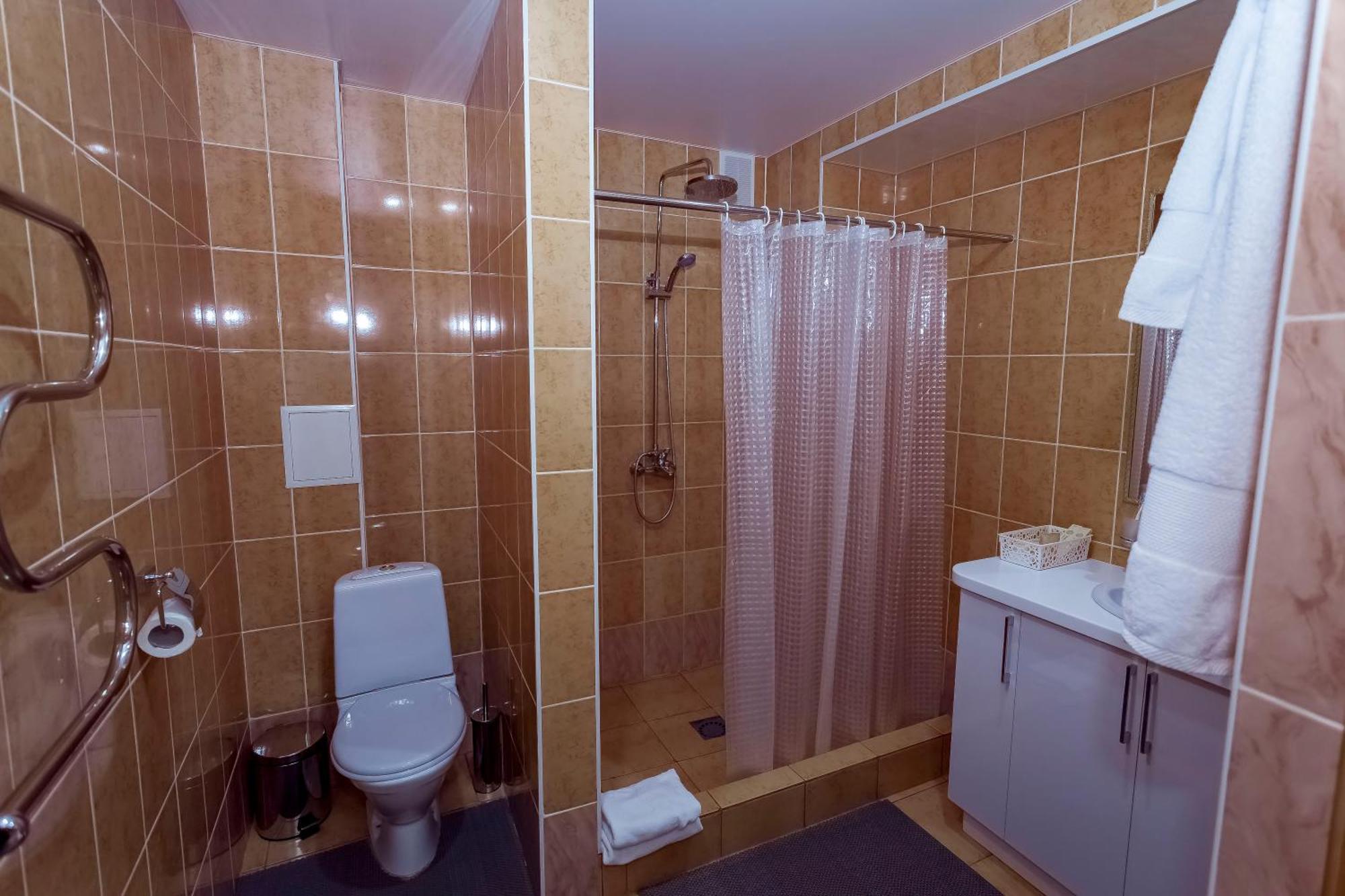 Kurmet Hotel Uralsk Eksteriør bilde